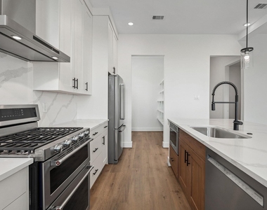 1820 Drover Lane - Photo Thumbnail 5
