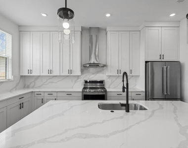 1820 Drover Lane - Photo Thumbnail 7