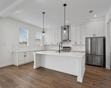 1820 Drover Lane - Photo Thumbnail 3