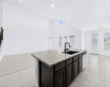 22406 Newcastle Waters Court - Photo Thumbnail 10