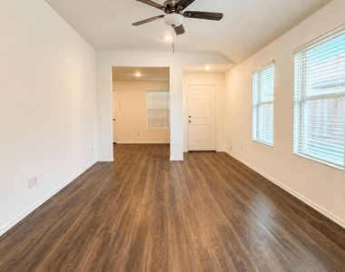 8734 Baywood Court - Photo Thumbnail 2