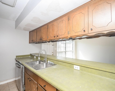 4258 Belle Park Drive - Photo Thumbnail 8