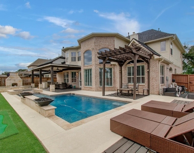 18807 Oriole Point Court - Photo Thumbnail 45