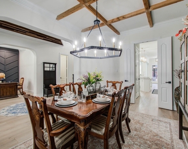 18807 Oriole Point Court - Photo Thumbnail 7
