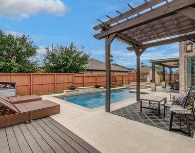 18807 Oriole Point Court - Photo Thumbnail 43