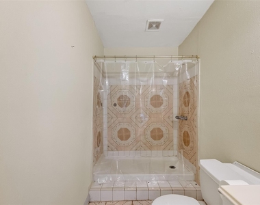 968 Garapan Street - Photo Thumbnail 5