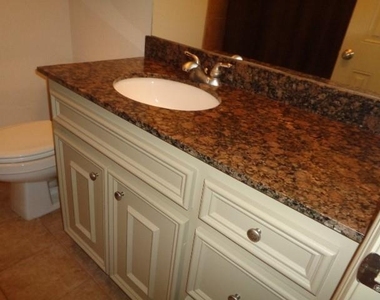 408 Reinerman Street - Photo Thumbnail 9