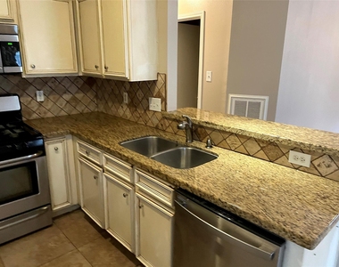 21747 Deep Pines Drive - Photo Thumbnail 4