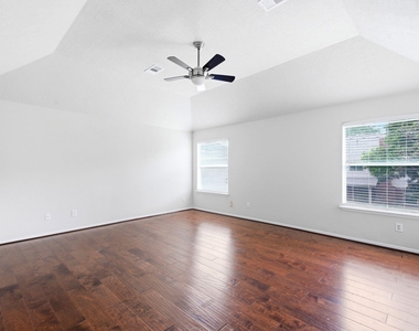 3126 Waters View Drive - Photo Thumbnail 30
