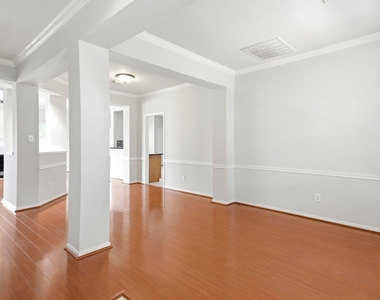 3126 Waters View Drive - Photo Thumbnail 9