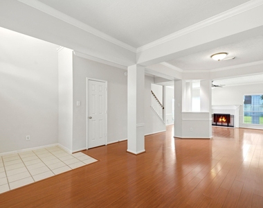 3126 Waters View Drive - Photo Thumbnail 10