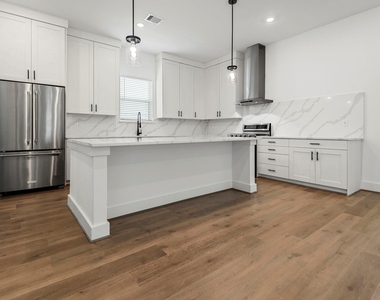 1816 Drover Lane - Photo Thumbnail 3