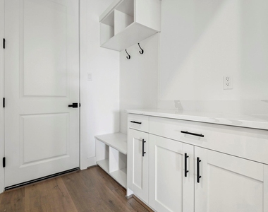 1816 Drover Lane - Photo Thumbnail 8