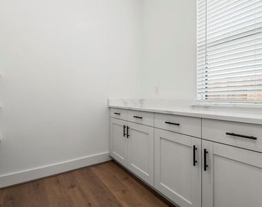 1816 Drover Lane - Photo Thumbnail 7
