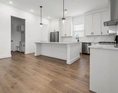 1816 Drover Lane - Photo Thumbnail 2
