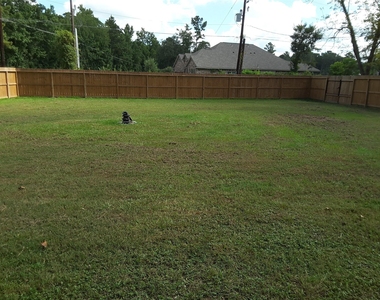 18521 Railroad Avenue - Photo Thumbnail 2