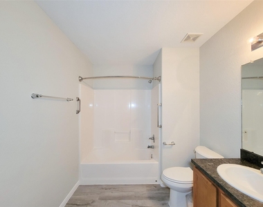 315 20th - Photo Thumbnail 25