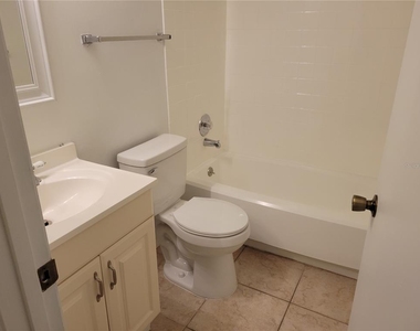 130 Jasmine Woods Court - Photo Thumbnail 8