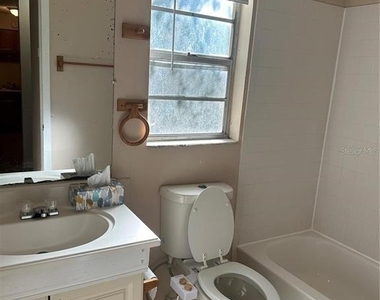 8203 N Klondyke Street - Photo Thumbnail 5