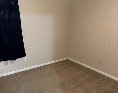 8203 N Klondyke Street - Photo Thumbnail 3