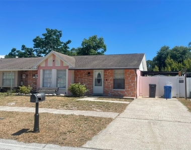 8524 Catalina Drive - Photo Thumbnail 2