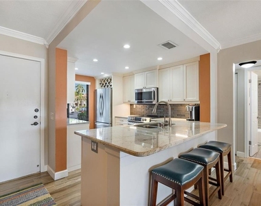 6277 Bahia Del Mar Boulevard - Photo Thumbnail 7