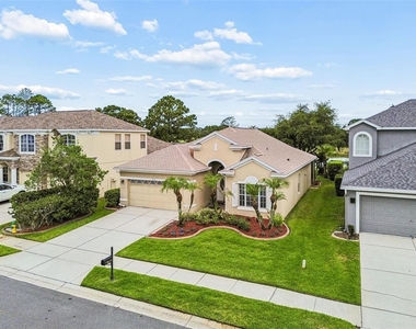 3553 Morgans Bluff Court - Photo Thumbnail 7
