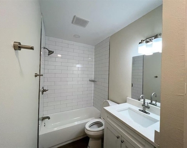 1016 9th Avenue - Photo Thumbnail 6