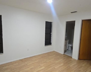 664 Cypress Road - Photo Thumbnail 12