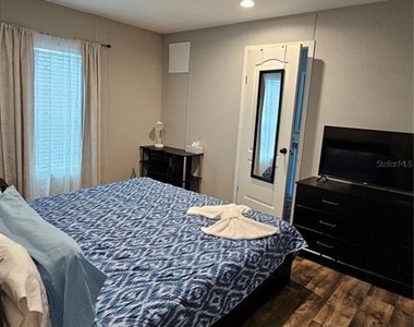 1831 Ruby Street - Photo Thumbnail 19