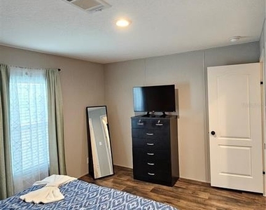1831 Ruby Street - Photo Thumbnail 6
