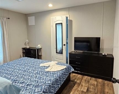 1831 Ruby Street - Photo Thumbnail 18