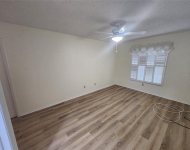 2842 Highlands Boulevard - Photo Thumbnail 21