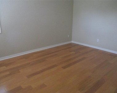 1368 Emerald Dunes Drive - Photo Thumbnail 16