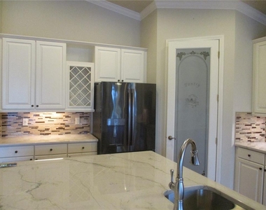 1368 Emerald Dunes Drive - Photo Thumbnail 7