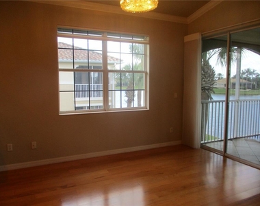 1368 Emerald Dunes Drive - Photo Thumbnail 3