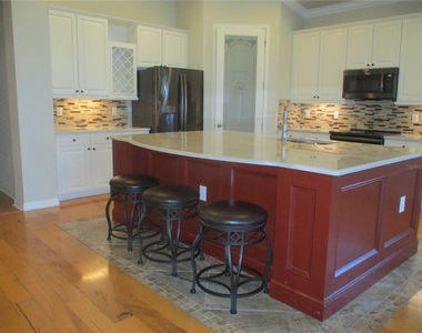 1368 Emerald Dunes Drive - Photo Thumbnail 10