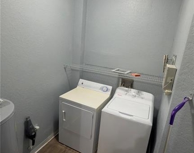 5031 Sunridge Palms Drive - Photo Thumbnail 24