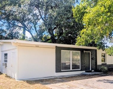 3006 E Anderson Street - Photo Thumbnail 1