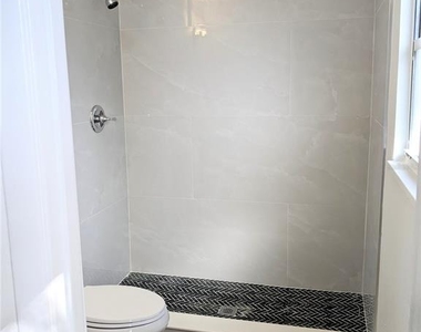3006 E Anderson Street - Photo Thumbnail 9