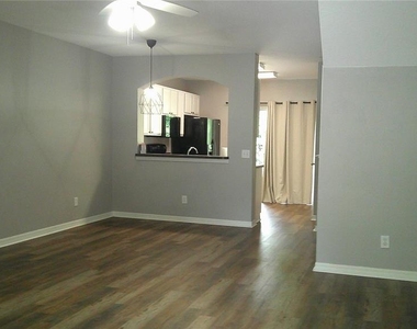5718 Fishhawk Ridge Drive - Photo Thumbnail 4