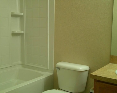 5718 Fishhawk Ridge Drive - Photo Thumbnail 9