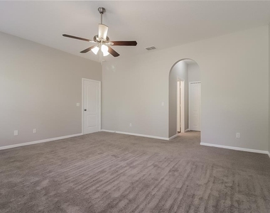 1117 Spruce Ridge Court - Photo Thumbnail 10