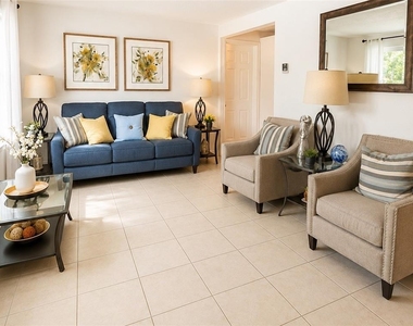 4431 Kohler Street - Photo Thumbnail 2