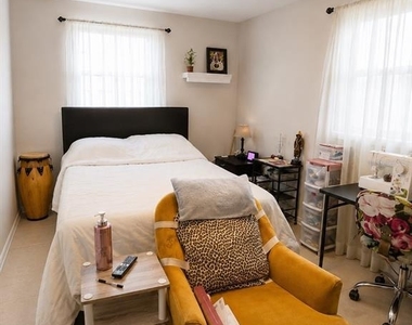 4431 Kohler Street - Photo Thumbnail 13