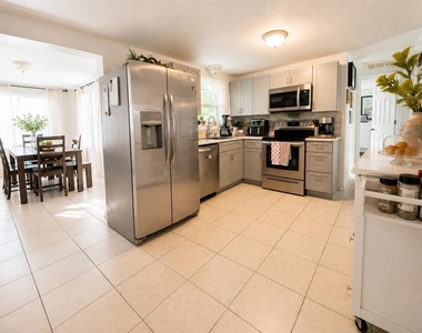4431 Kohler Street - Photo Thumbnail 7