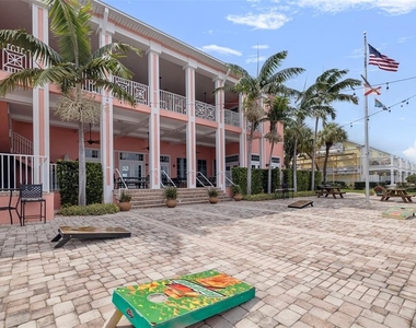 5266 Beach Drive Se - Photo Thumbnail 20