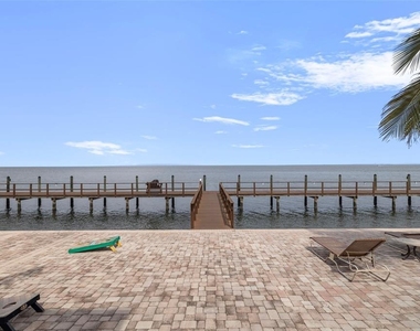 5266 Beach Drive Se - Photo Thumbnail 21