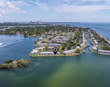 5266 Beach Drive Se - Photo Thumbnail 26