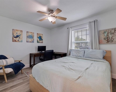 5266 Beach Drive Se - Photo Thumbnail 11